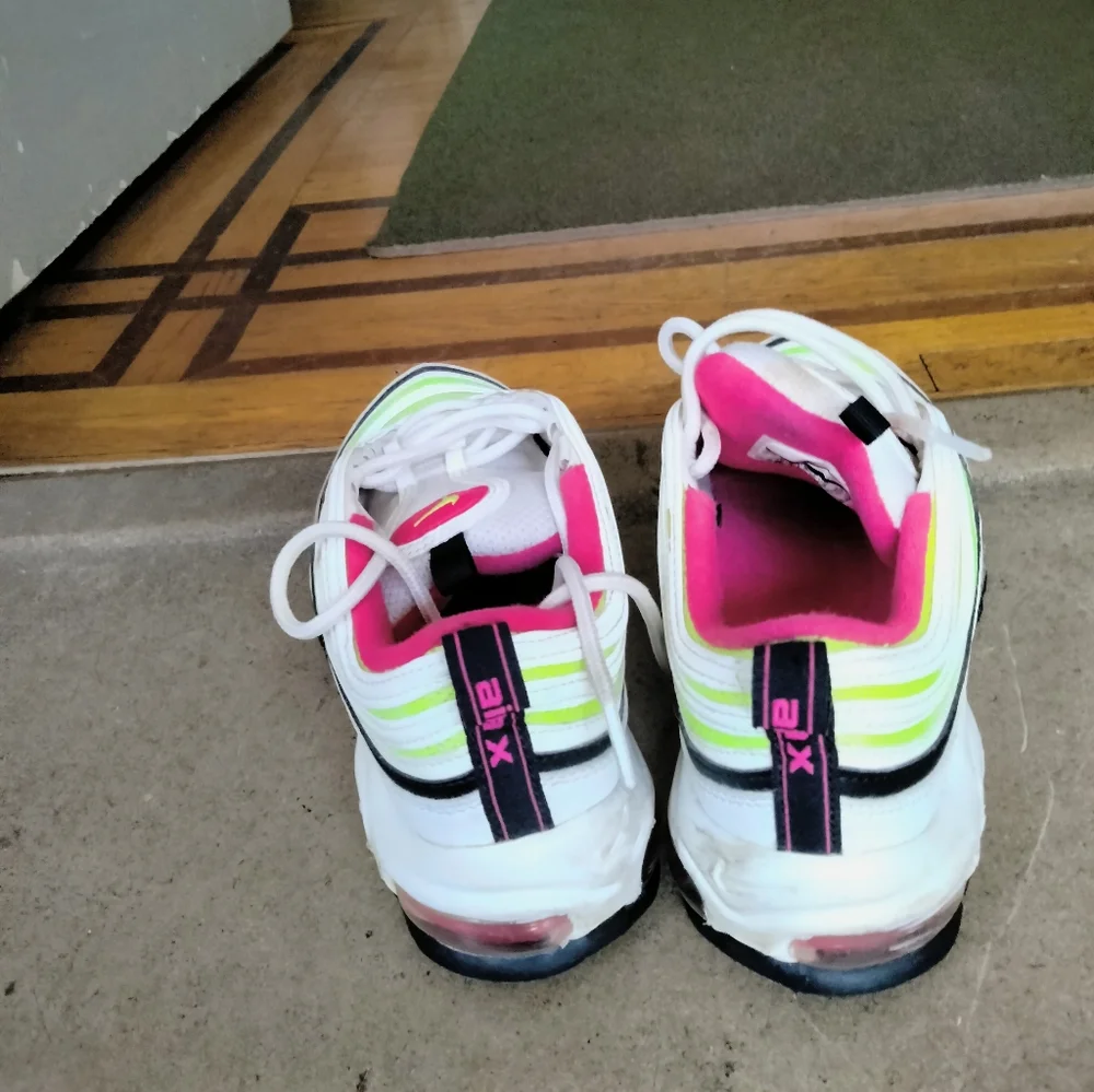 Air Max Jordan's - Picture 3 of 10
